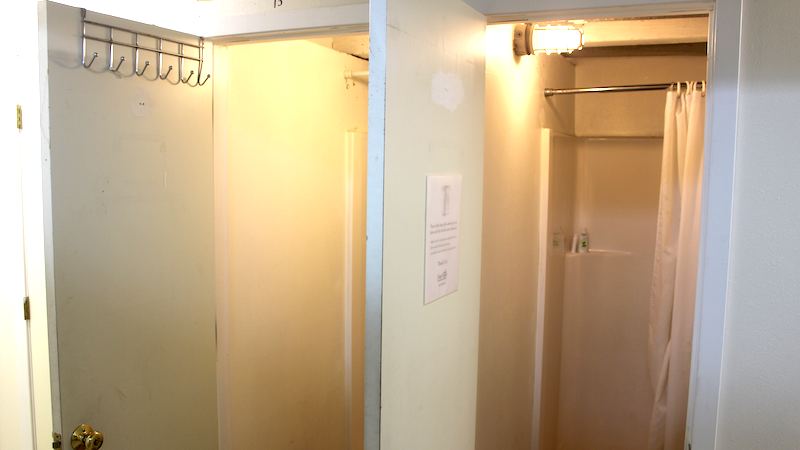 After a day of volunteering, it's time to come back to our 20 showers to get cleaned up quick for supper.